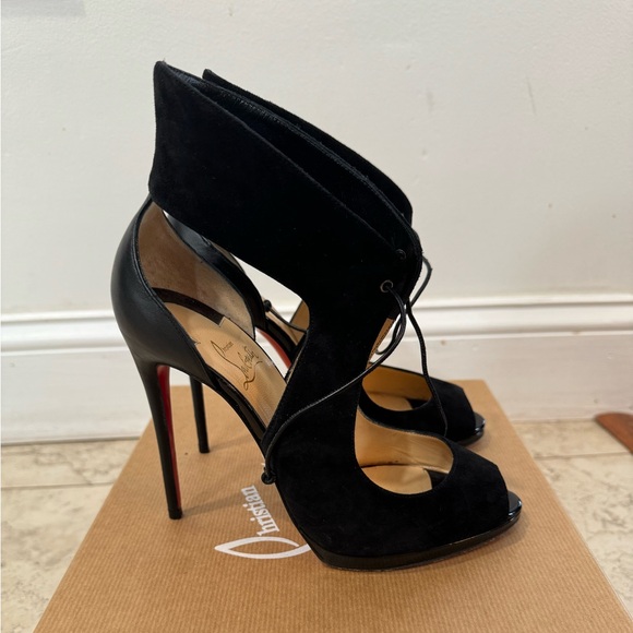 CHRISTIAN LOUBOUTIN Campanina Lace-Up Sandal - Picture 8 of 10